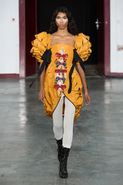 Look 42